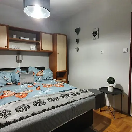 招待所 Agnes Vendeghazak Siofok-apartman 1 3*